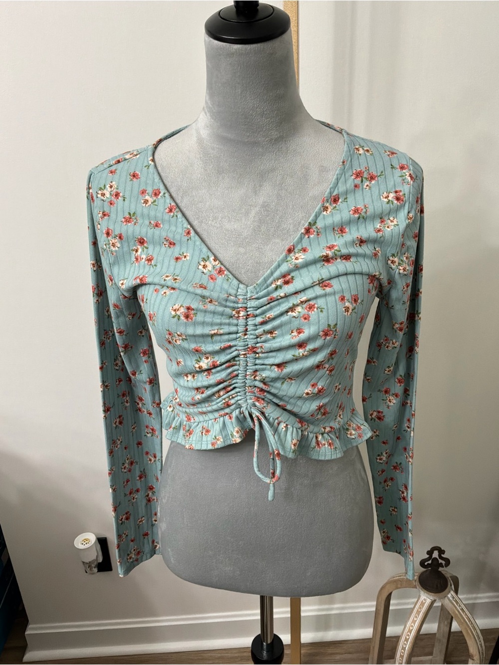iris Mint Floral Ruched V-Neck Long Sleeve Top